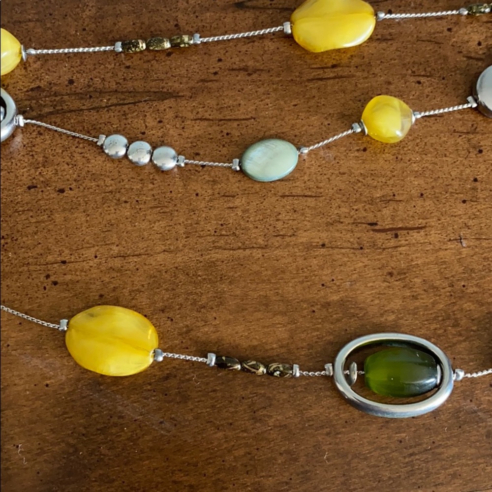 Tri-level Necklace - Picture 4 of 4